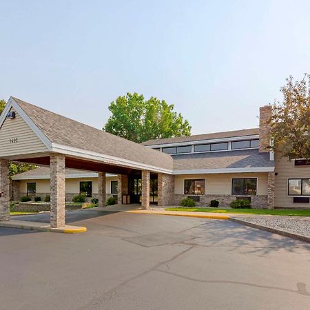 Quality Inn أوشكوش المظهر الخارجي الصورة