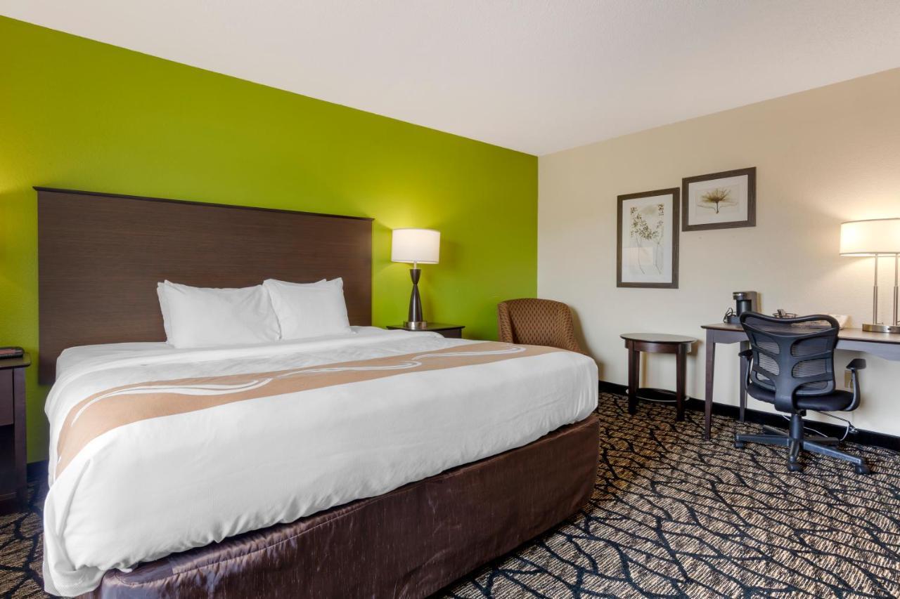 Quality Inn أوشكوش المظهر الخارجي الصورة