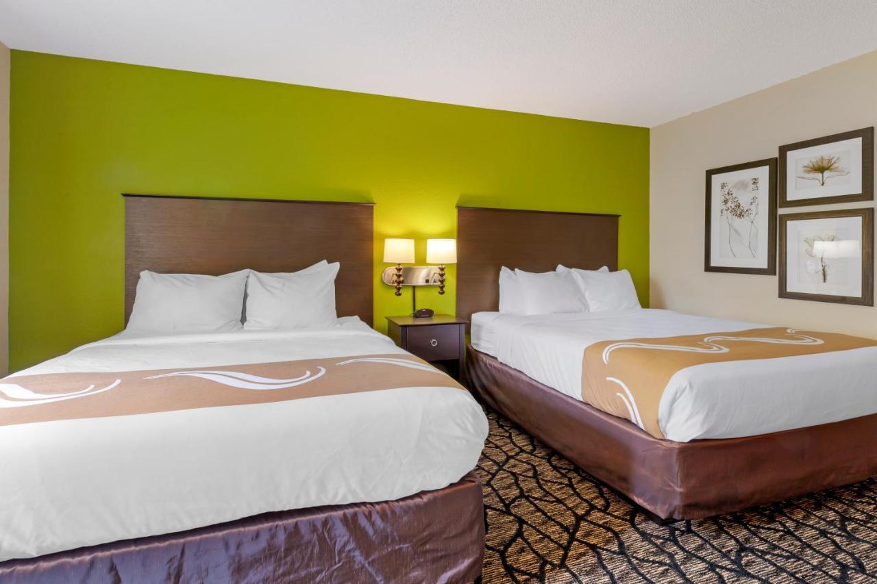 Quality Inn أوشكوش المظهر الخارجي الصورة