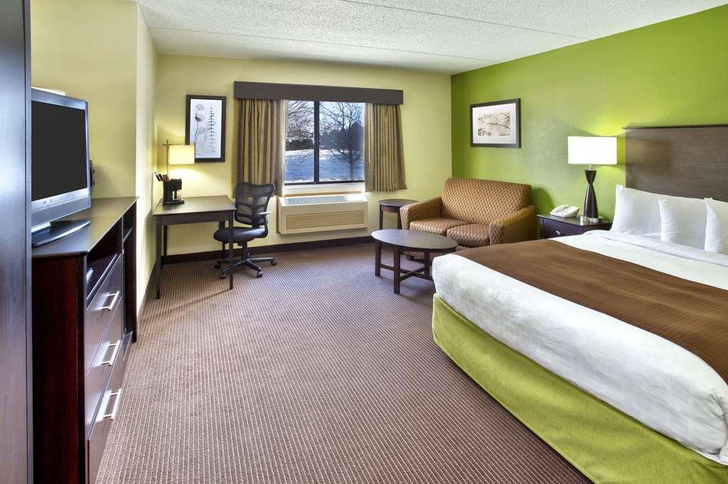 Quality Inn أوشكوش الغرفة الصورة