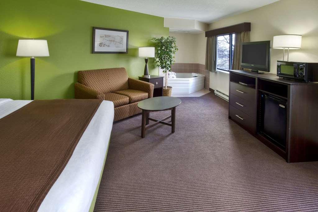 Quality Inn أوشكوش الغرفة الصورة