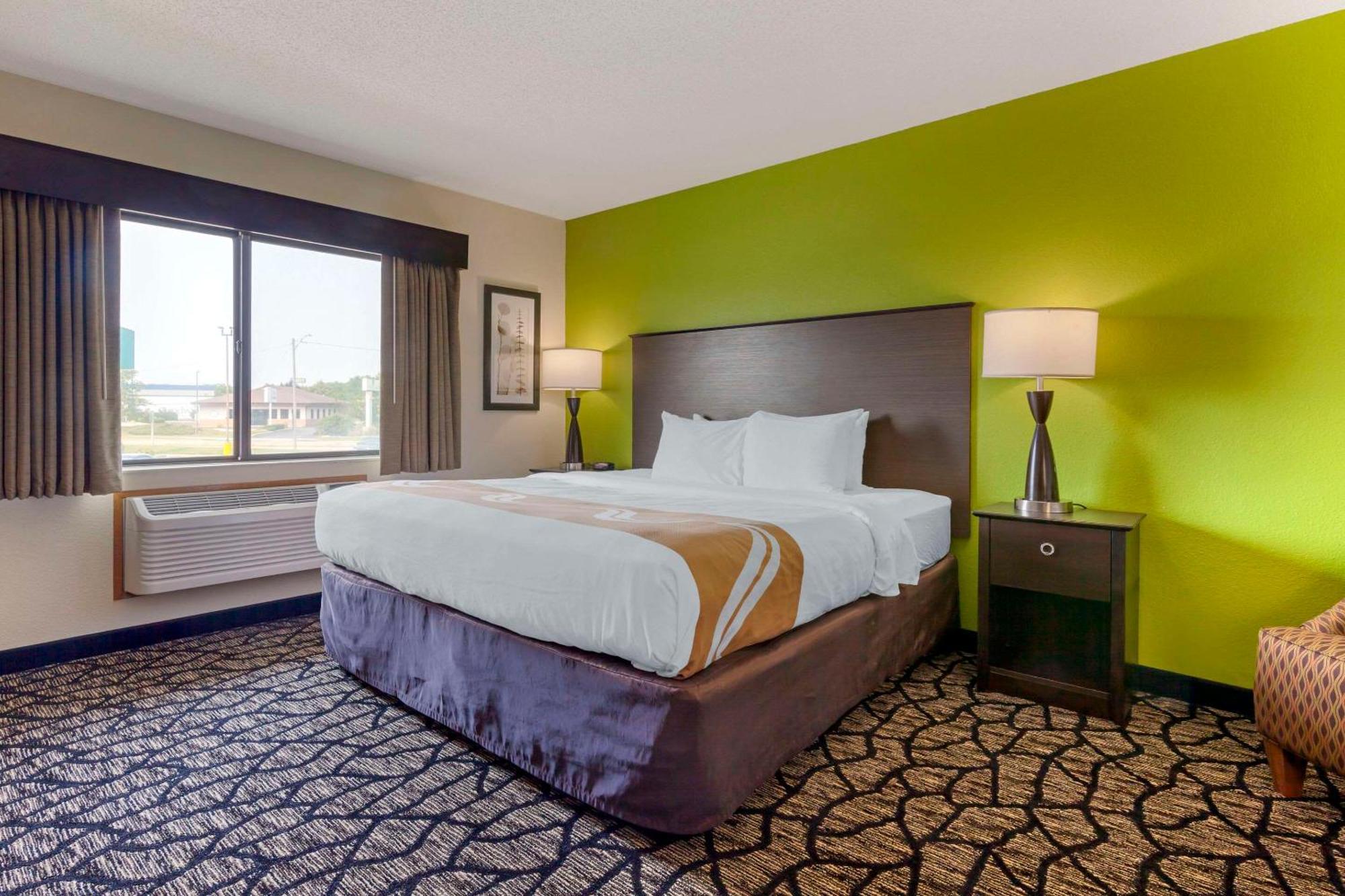 Quality Inn أوشكوش المظهر الخارجي الصورة