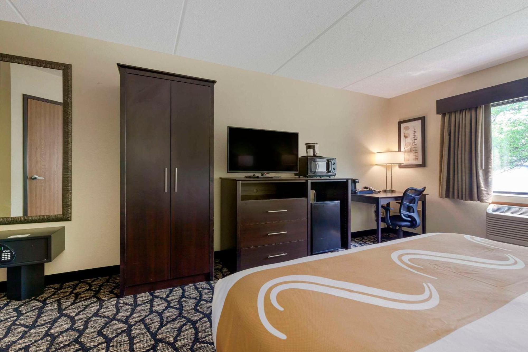 Quality Inn أوشكوش المظهر الخارجي الصورة