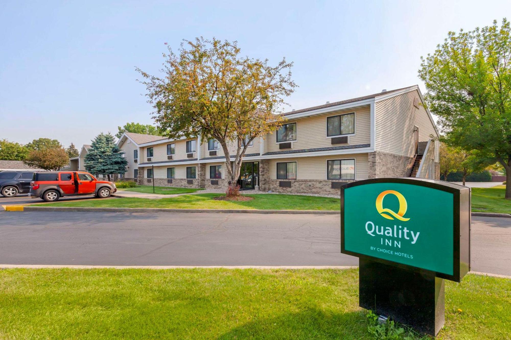 Quality Inn أوشكوش المظهر الخارجي الصورة
