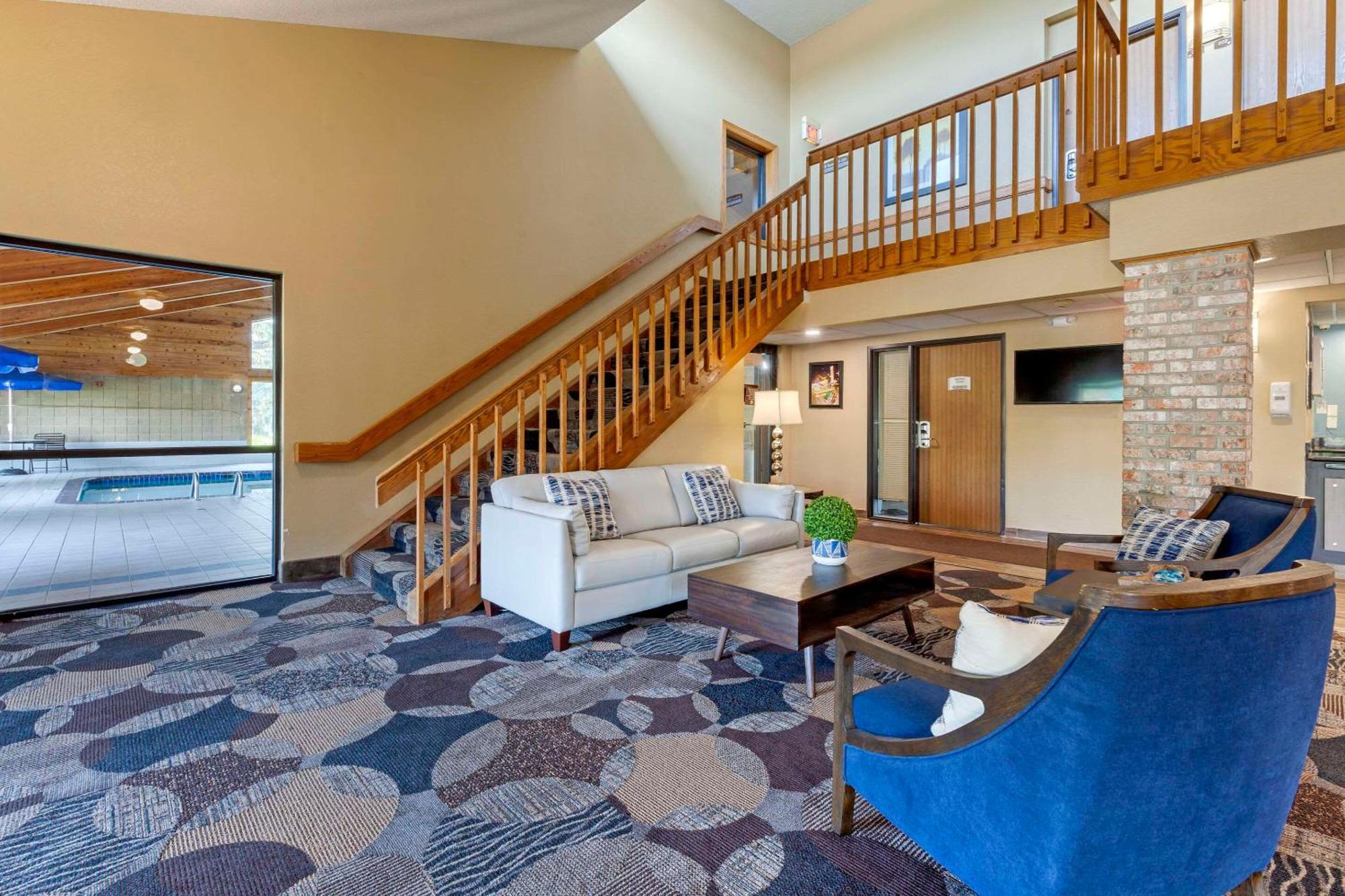 Quality Inn أوشكوش المظهر الخارجي الصورة